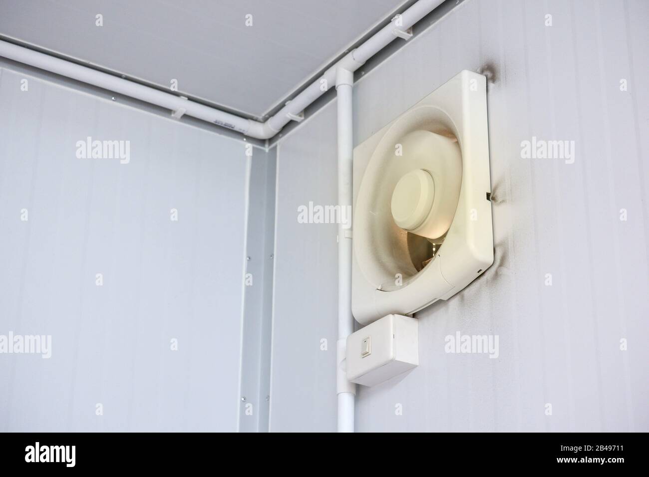 ceiling exhaust fan kitchen