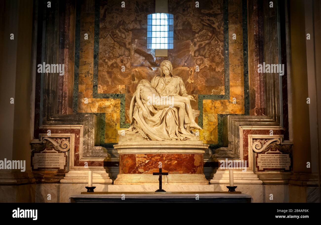 Pietà by Michelangelo at St. Peter's Basilica, Vatican City, Rome Stock Photo