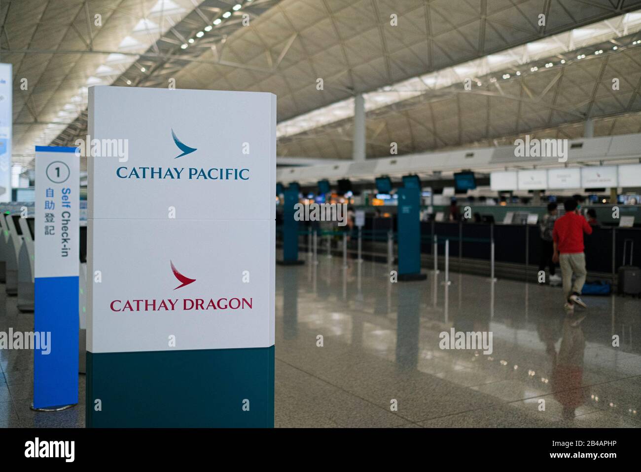 Hong Kong, China. 06th Mar, 2020. A nearly empty Cathay Pacific check