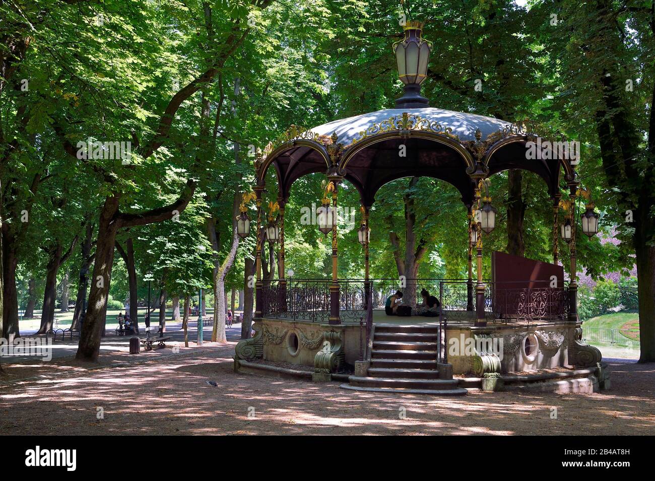 France, Meurthe-et-Moselle, Nancy, jardin de la Pepiniere (Pepiniere  garden), bandstand Stock Photo - Alamy