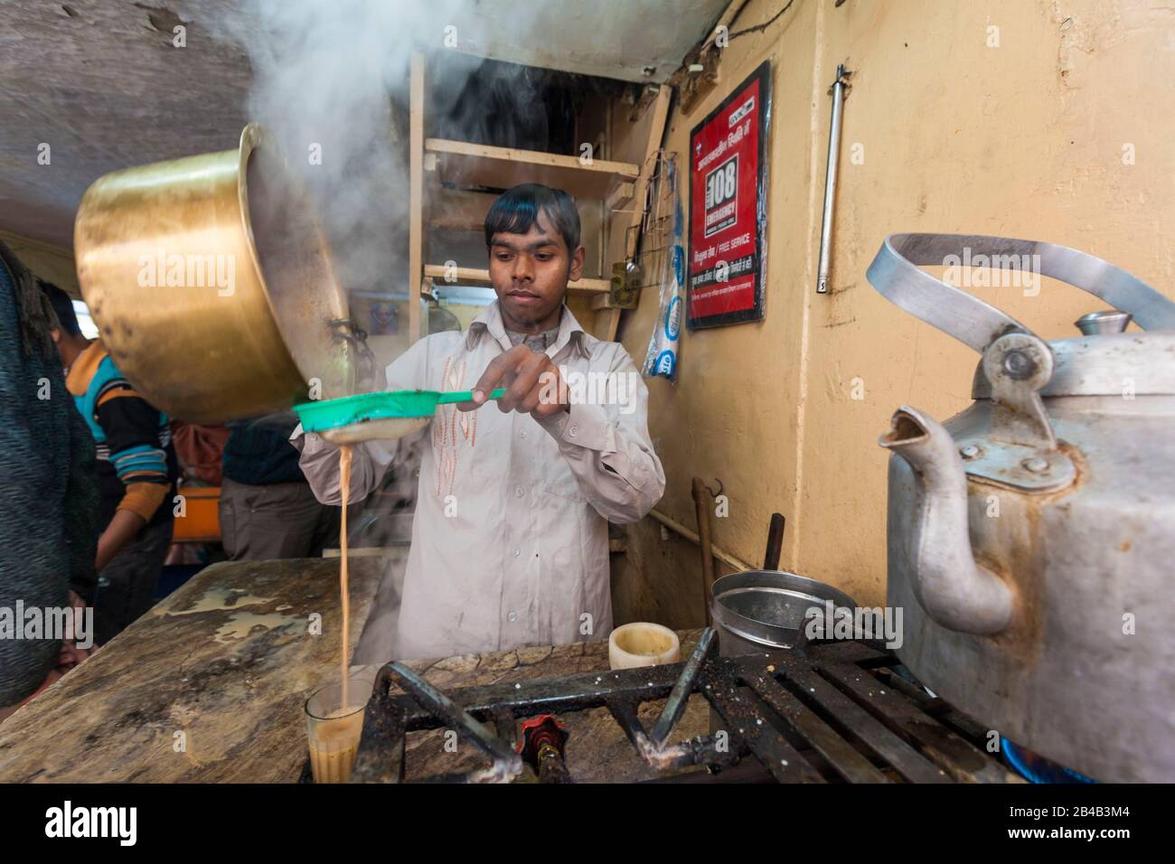 India, Uttarakhand, Haridwar, holy city of hinduism, masala chai seller