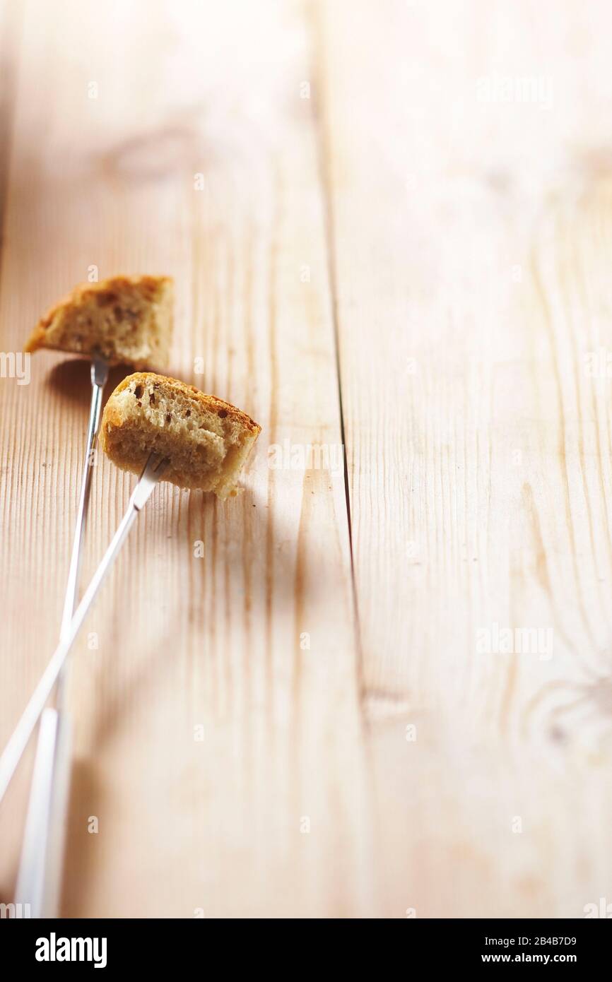Melted cheese, ovenbaked camembert fondue Stock Photo Alamy