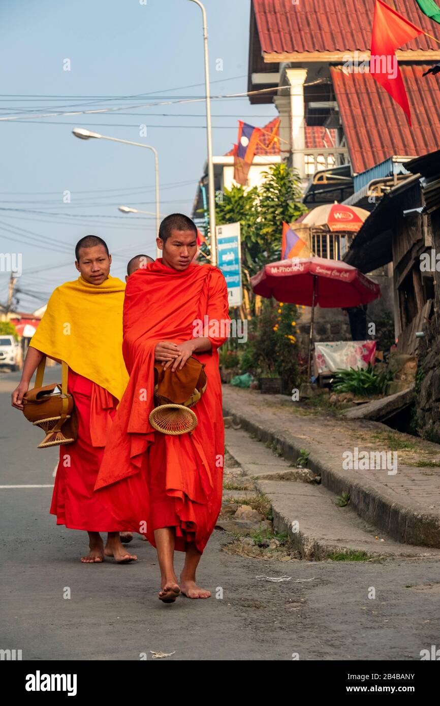 Laos, Phongsaly province, Phongsaly town, ceremony of the offerings