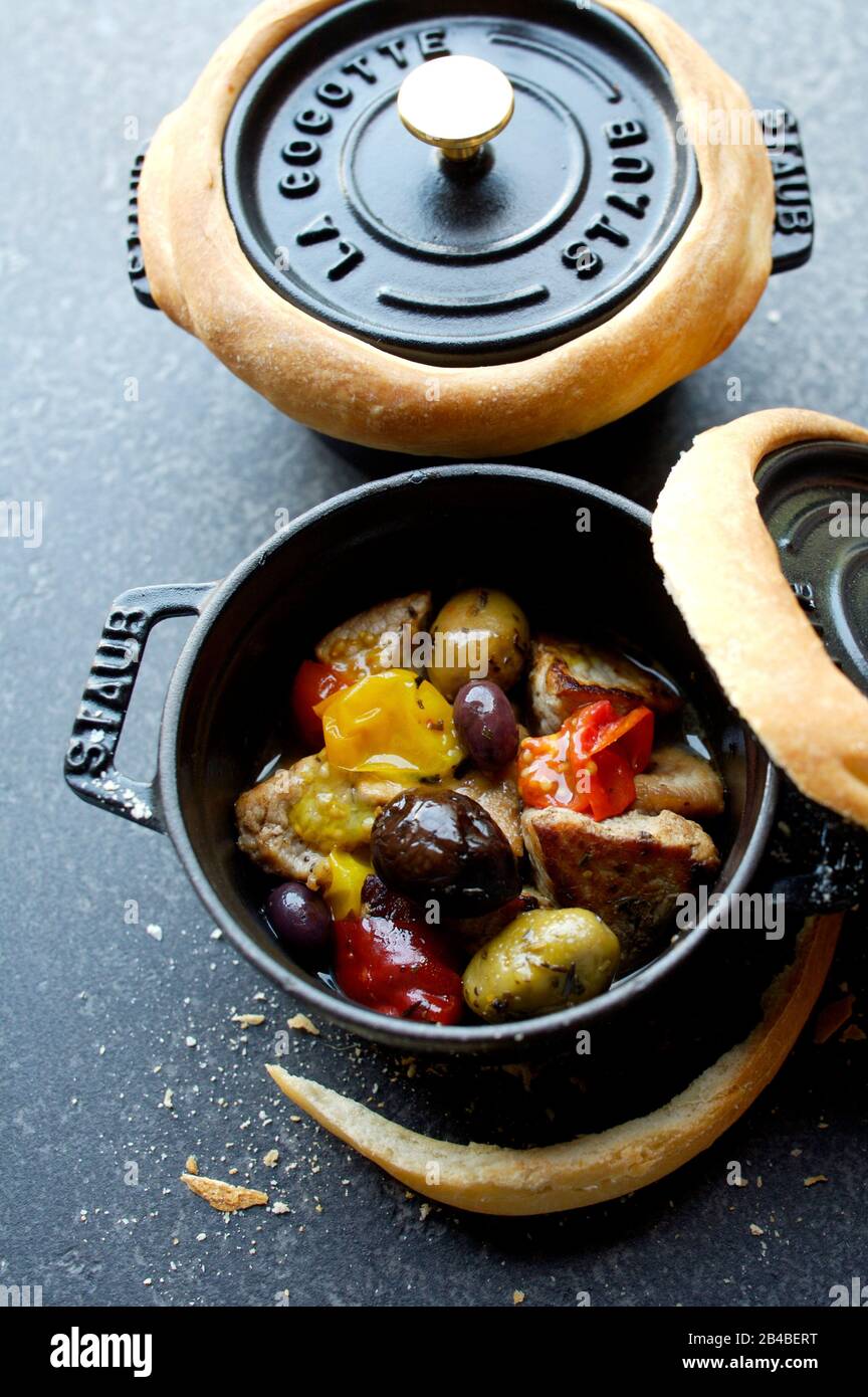 Veal in a casserole dish Stock Photo Alamy