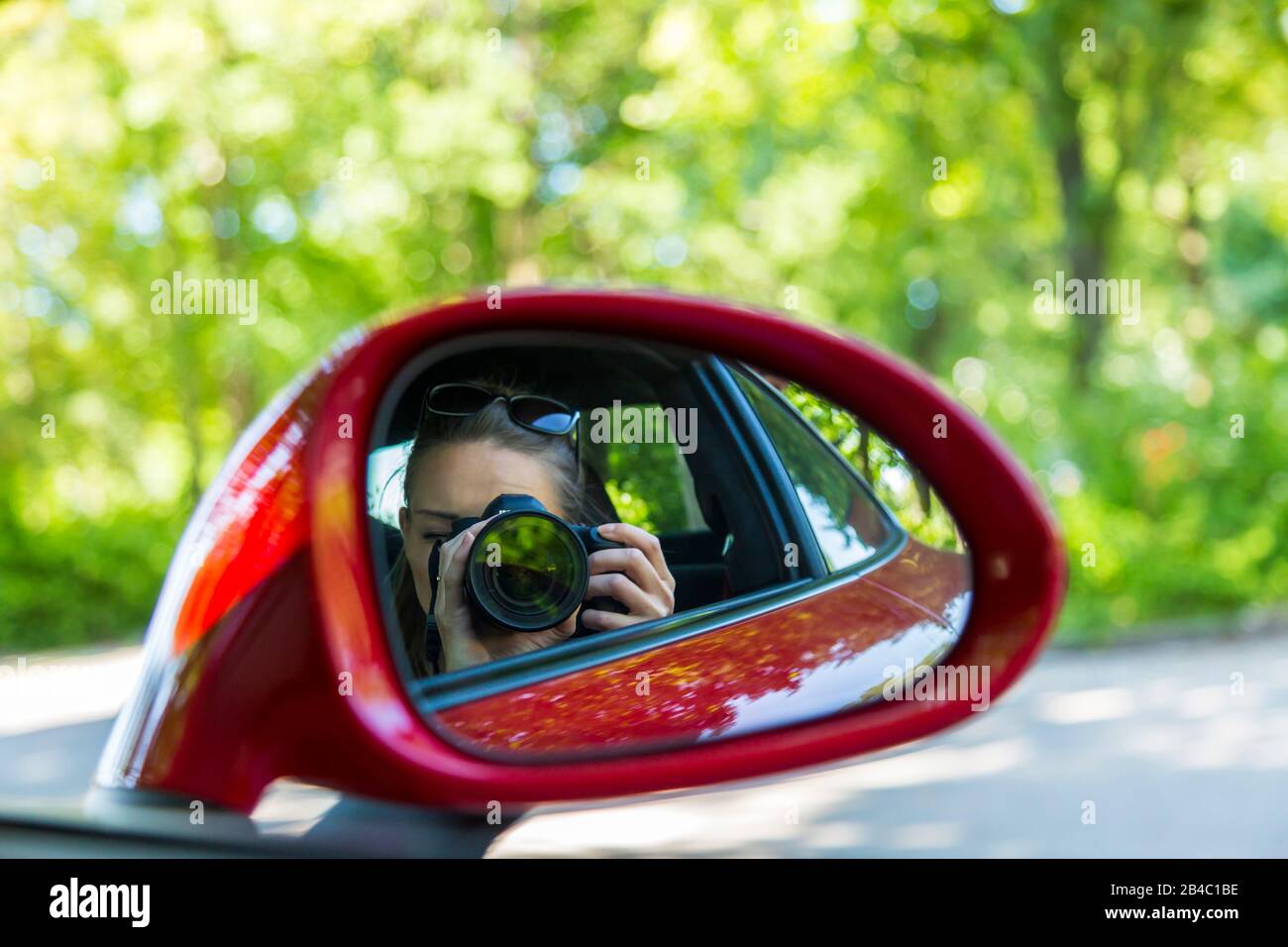 Red Saloon Car High Resolution Stock Photography And Images Alamy Red Saloon Car High Resolution Stock Photography And Images Alamy