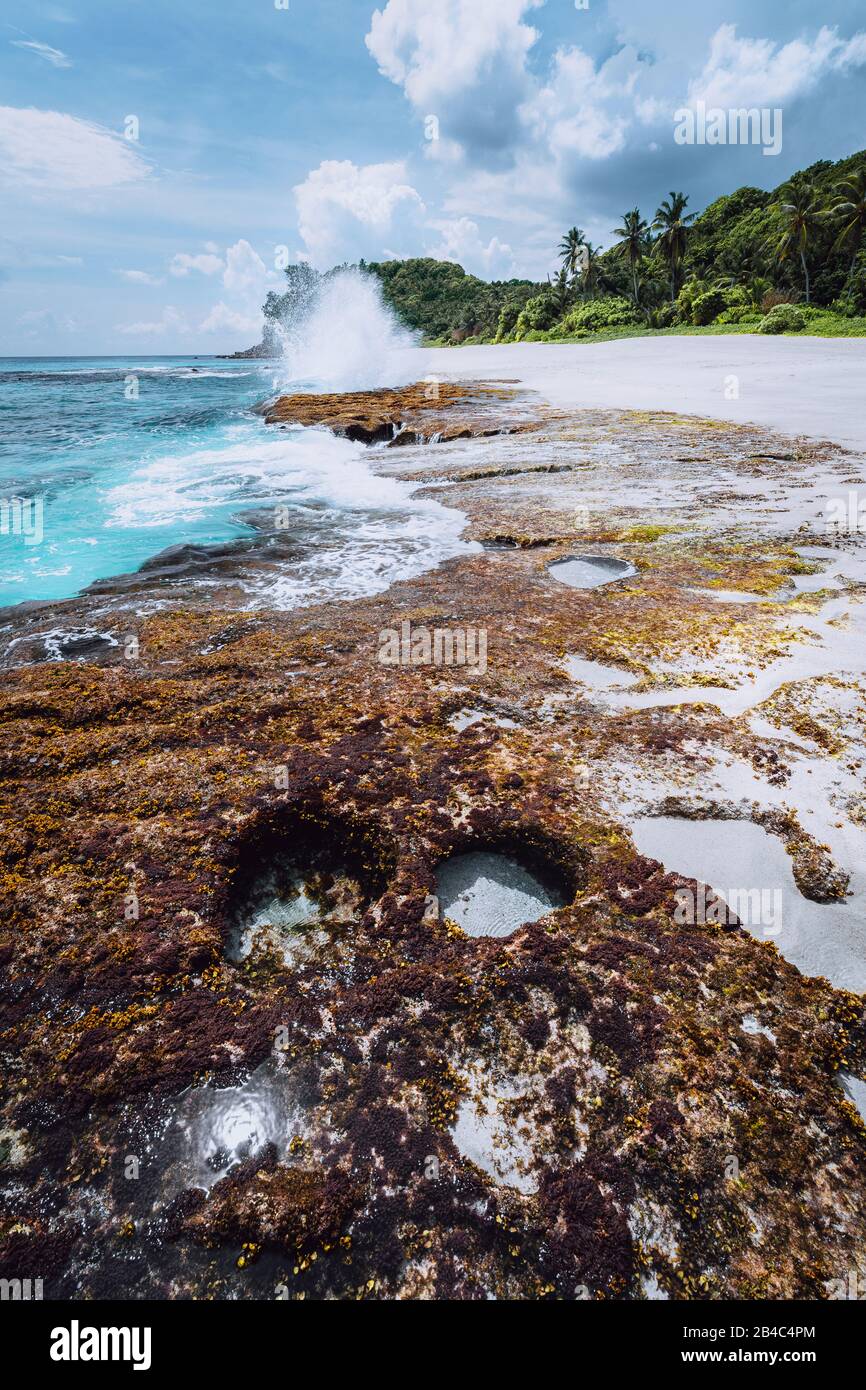 Rough Swell High Resolution Stock Photography and Images - Alamy