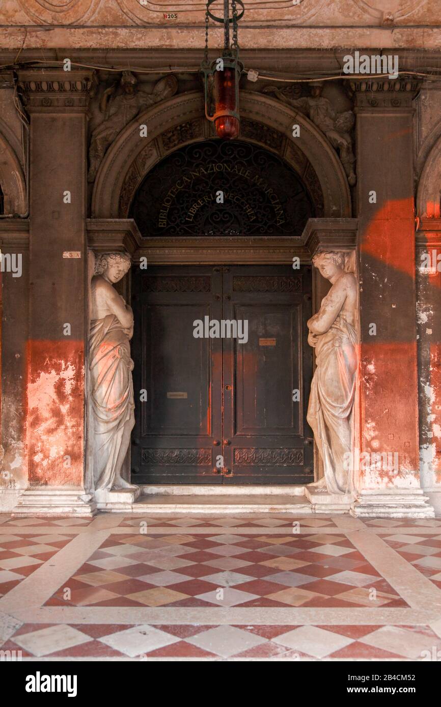 Entrance of the Marciana Library Palace, Piazzetta San Marco, St Mark's Square, Venice, Veneto, Italy. Stock Photo