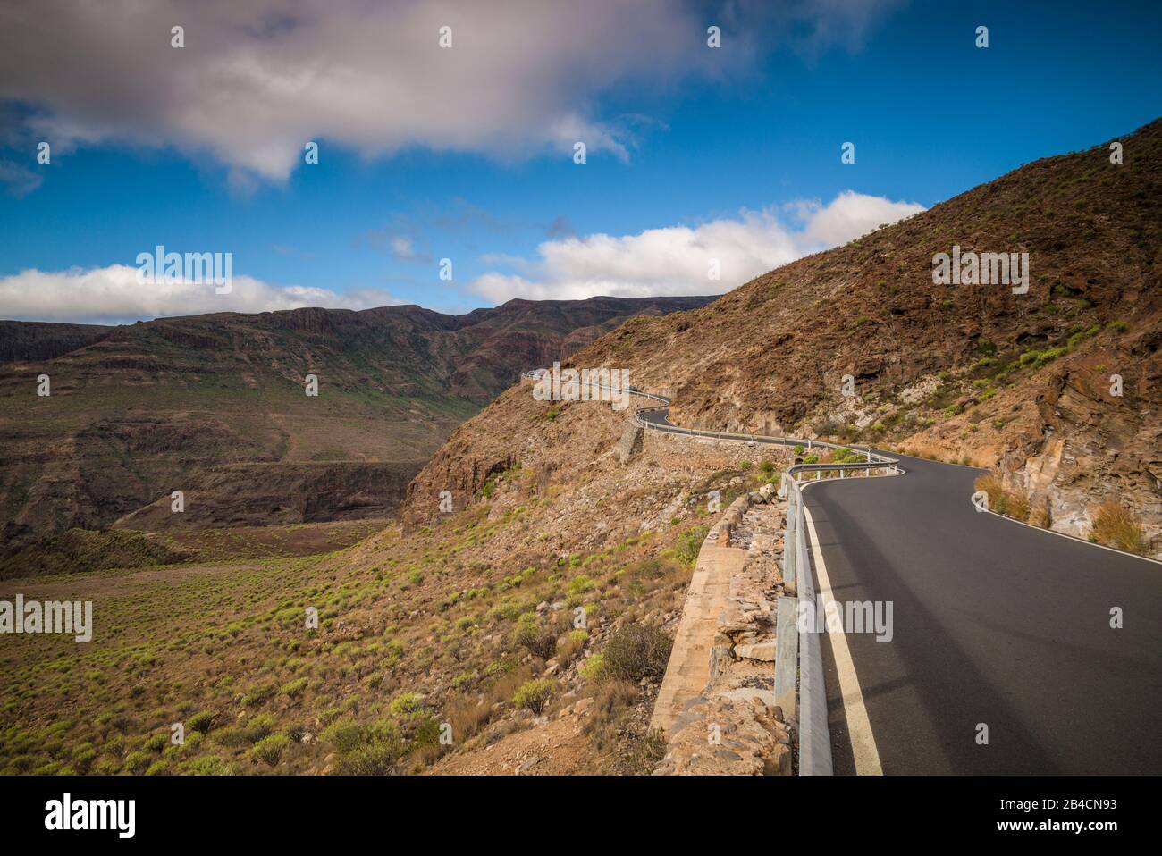 Spain, Canary Islands, Gran Canaria Island, Barranco, mountain view of the Barranco de Tirajana Stock Photo