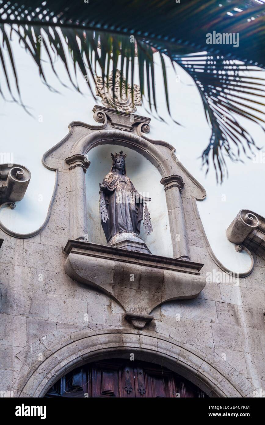 Spain, Canary Islands, Tenerife Island, Santa Cruz de Tenerife, Iglesia