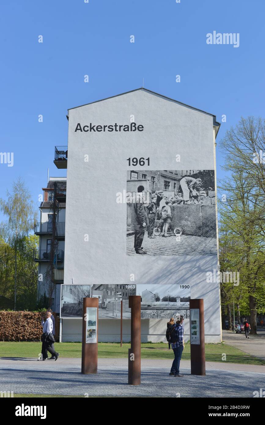 Wandbild, Ackerstrasse, Gedenkstaette Berliner Mauer, Bernauer Strasse, Mitte, Berlin, Deutschland / Gedenkstätte Stock Photo
