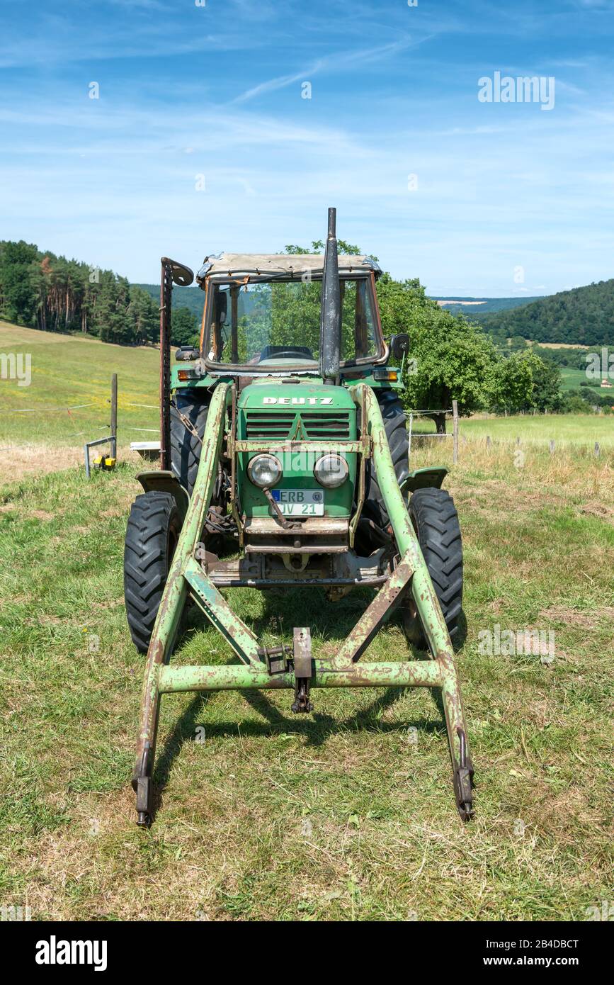 Breuberg, Hesse, Germany, Deutz tractor type D 4006, model series D-06,  year of production 1971, engine capacity 2826 cc, 35 hp Stock Photo - Alamy