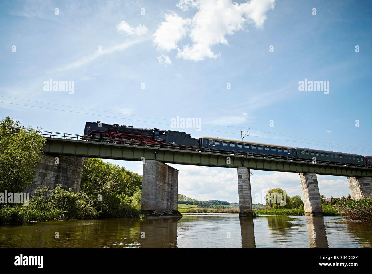 Bayern, Schwaben, Fluß, Wörnitz, Eisenbahnbrücke Stock Photo