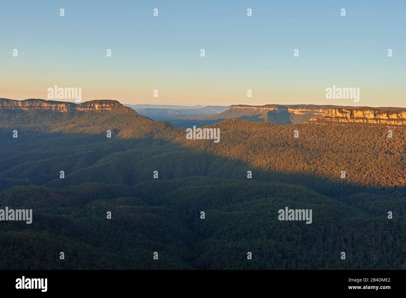 Landscape from the site next to the Three Sisters, three sisters in the Blue Mountains, New South Wales, Australia Stock Photo