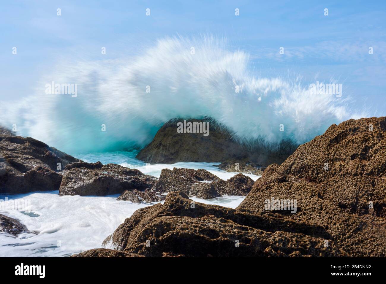 Brechende Welle, Landschaft, Küste, Meer, Hondarribia, Baskenland, Spanien Stock Photo
