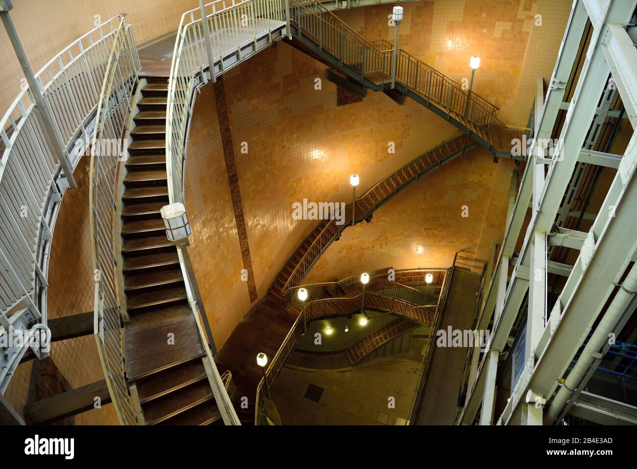 Europe, Germany, Hamburg, City, harbor, Old Elbtunnel under the Elbe, restored east tube, interior view, connection between St. Pauli and harbor, built in 1911, staircase, Stock Photo