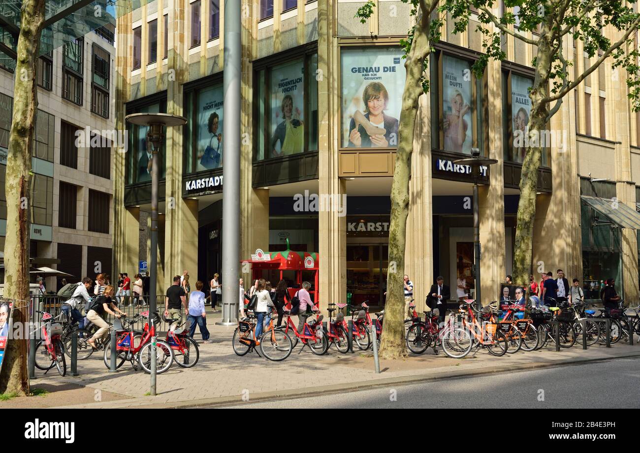 Europe, Germany, Hamburg, Mönckebergstrasse, shopping street, City, department store Karstadt, entrance, rental bikes, Stock Photo