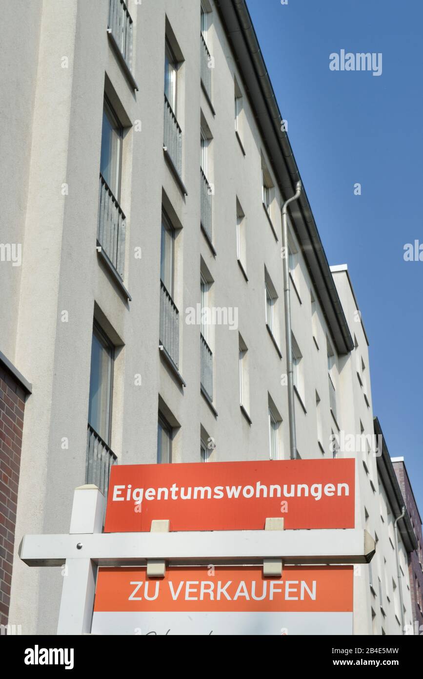Neubauten, Herman-Blankenstein-Strasse, Alter Schlachthof, Prenzlauer Berg, Berlin, Deutschland Stock Photo