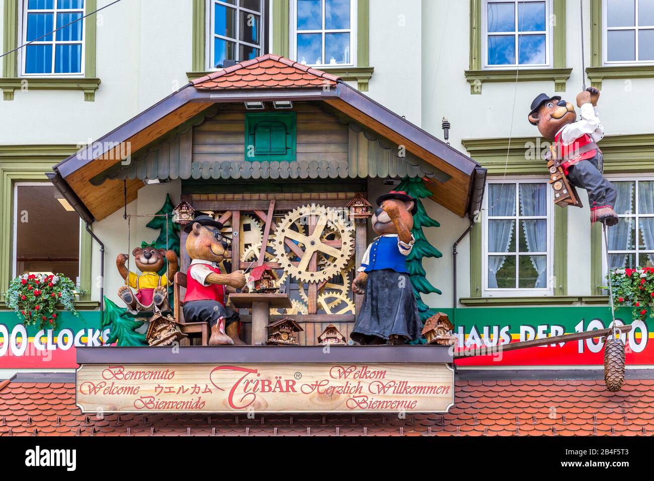 Haus der 1000 Uhren, Triberg, Schwarzwald, Baden-Württemberg, Deutschland  Stock Photo - Alamy
