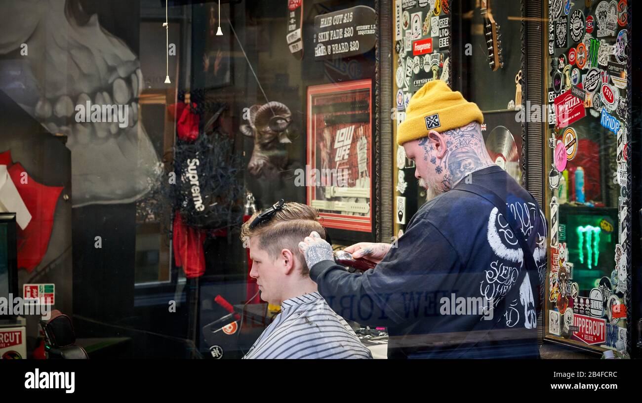 Barber in cardiff arcade hires stock photography and images Alamy