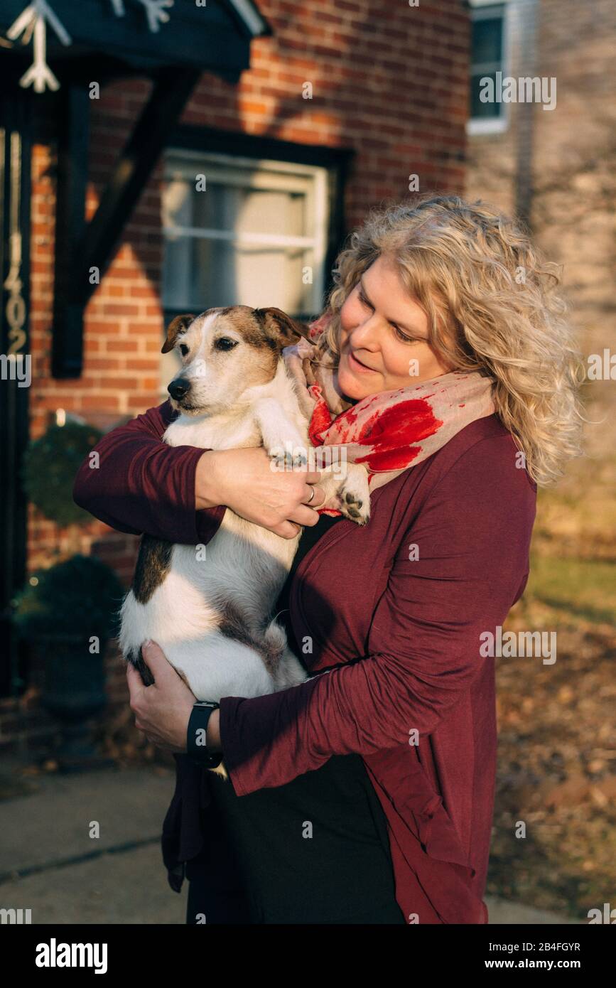 Woman outside with dog hi-res stock photography and images - Alamy