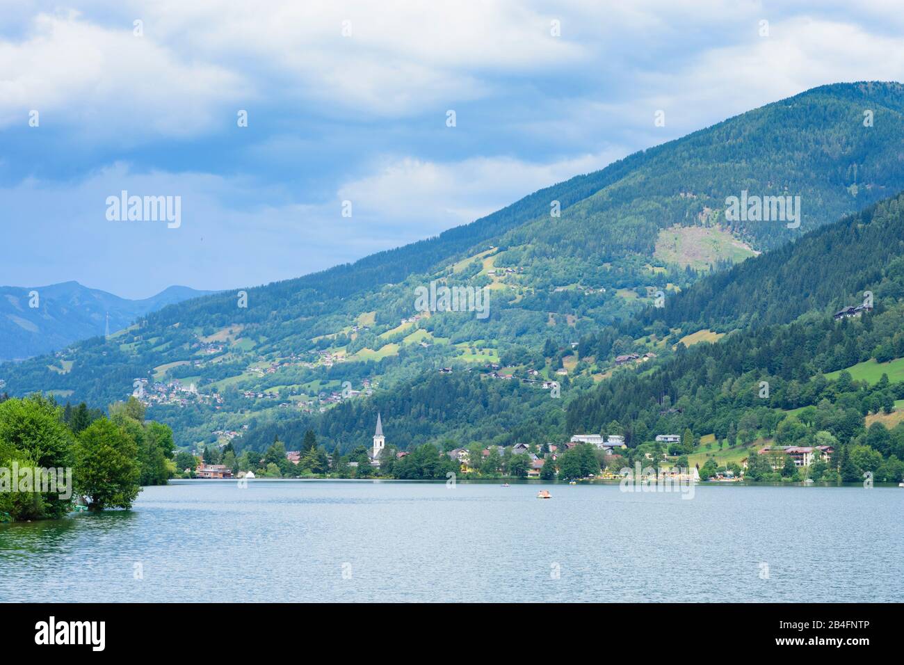Feld am See, lake Brennsee, village Feld am See in Kärnten / Carinthia, Austria Stock Photo