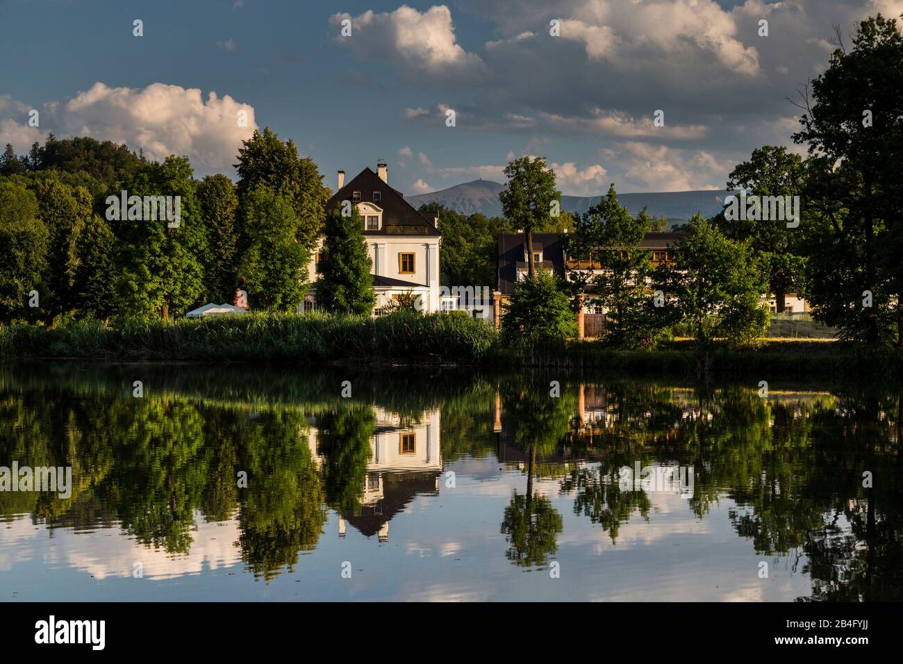 Europe, Poland, Lower Silesia, Palace on the Water Staniszow / Wasserschloss Staniszow Stock Photo