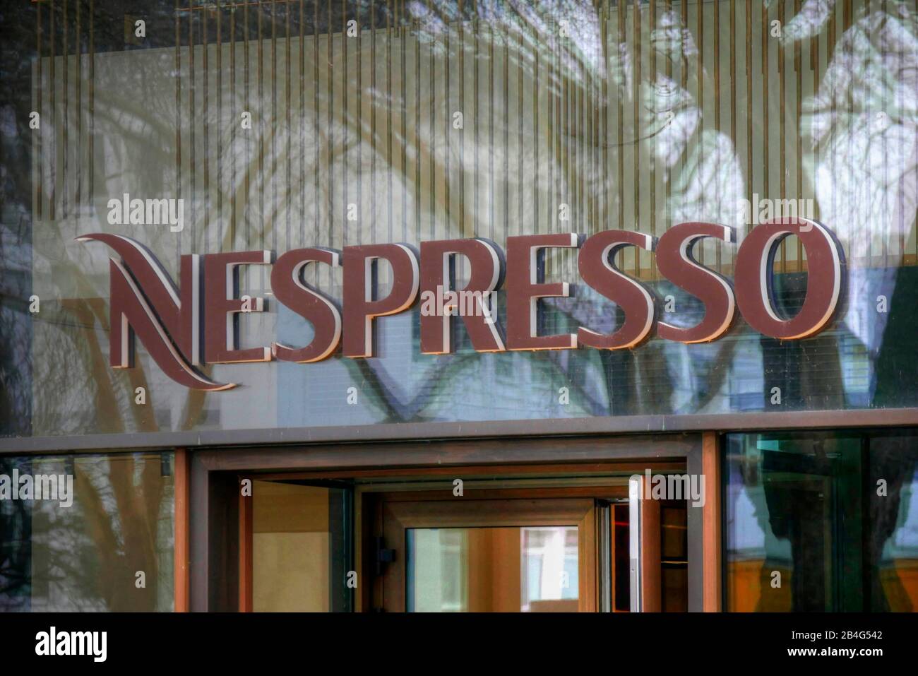 Nespresso store in the street Königsallee, Dusseldorf, North  Rhine-Westphalia, Germany Stock Photo - Alamy