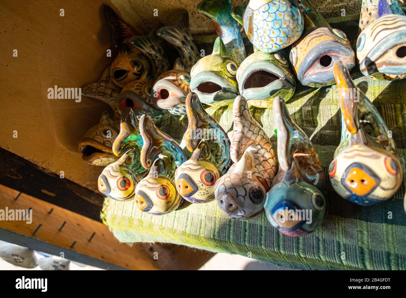 Traditional art mayan pottery in Guatemala Stock Photo - Alamy