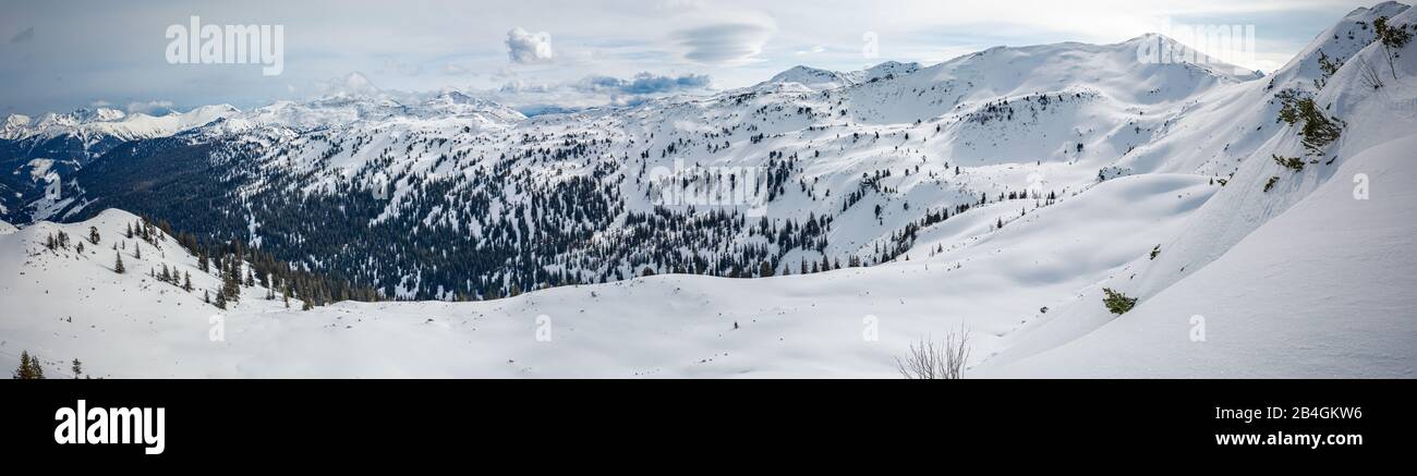 Snowy peaks, Planneralm skiing resort in winter,  Austrian Alps Stock Photo