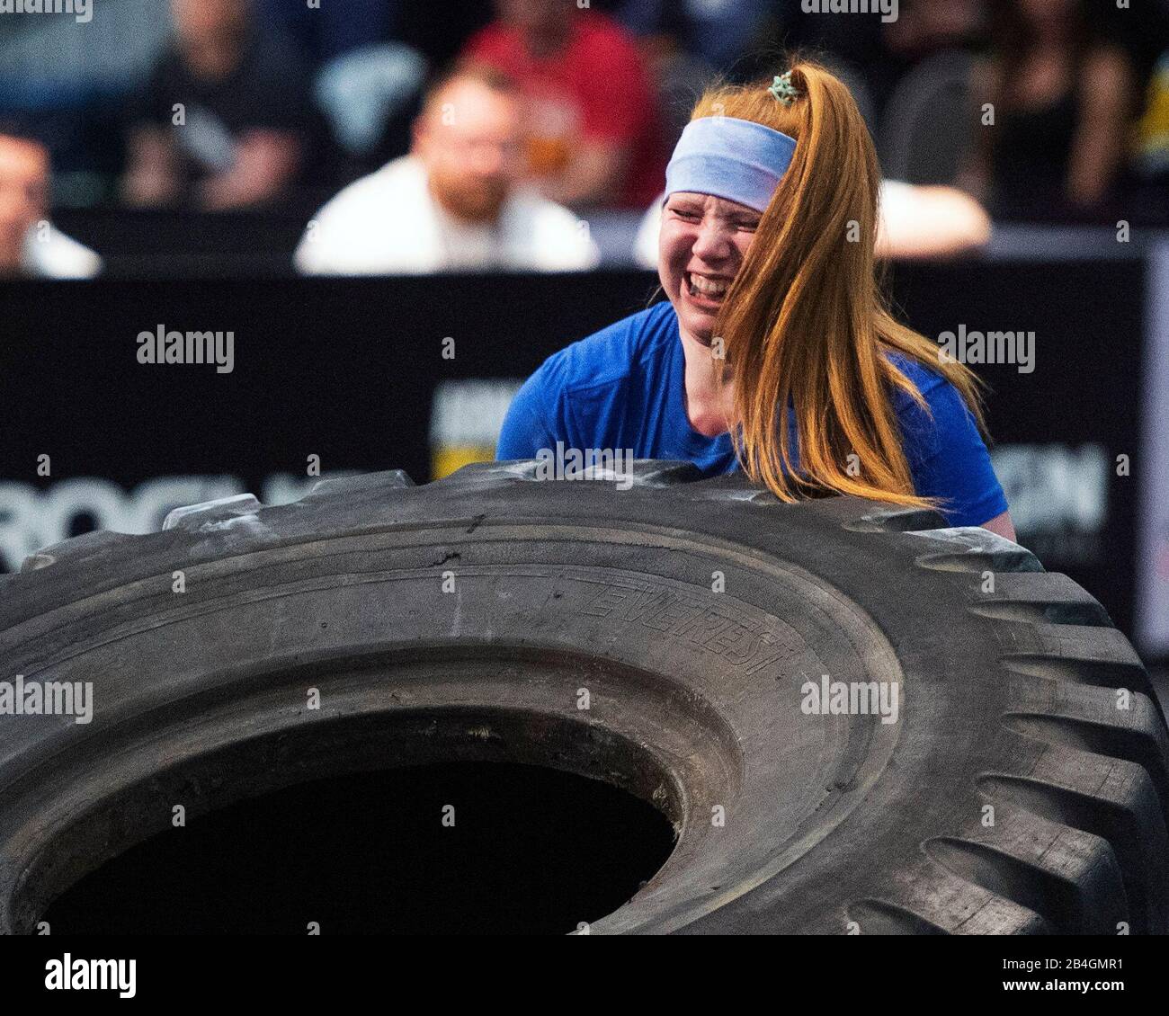 Professional strongwoman hires stock photography and images Alamy