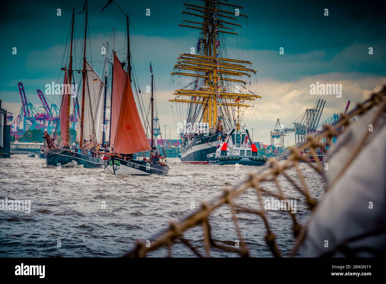 Germany, Hamburg, Elbe, harbor, port birthday, Einlaufparade Stock Photo