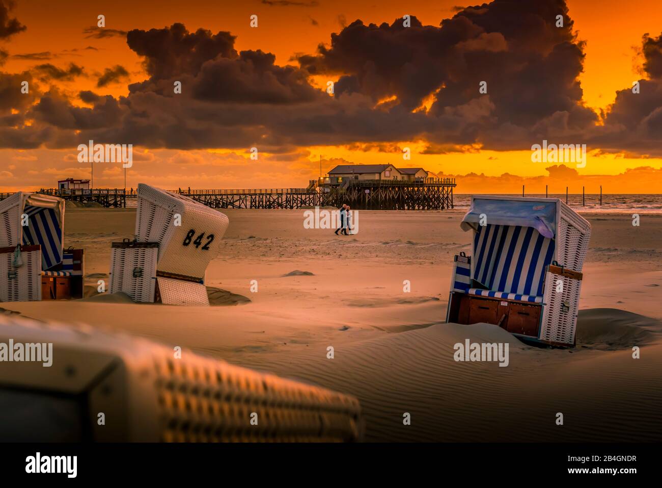 Deutschland, SchleswigHolstein, St. PeterOrding, Strand, Pfahl