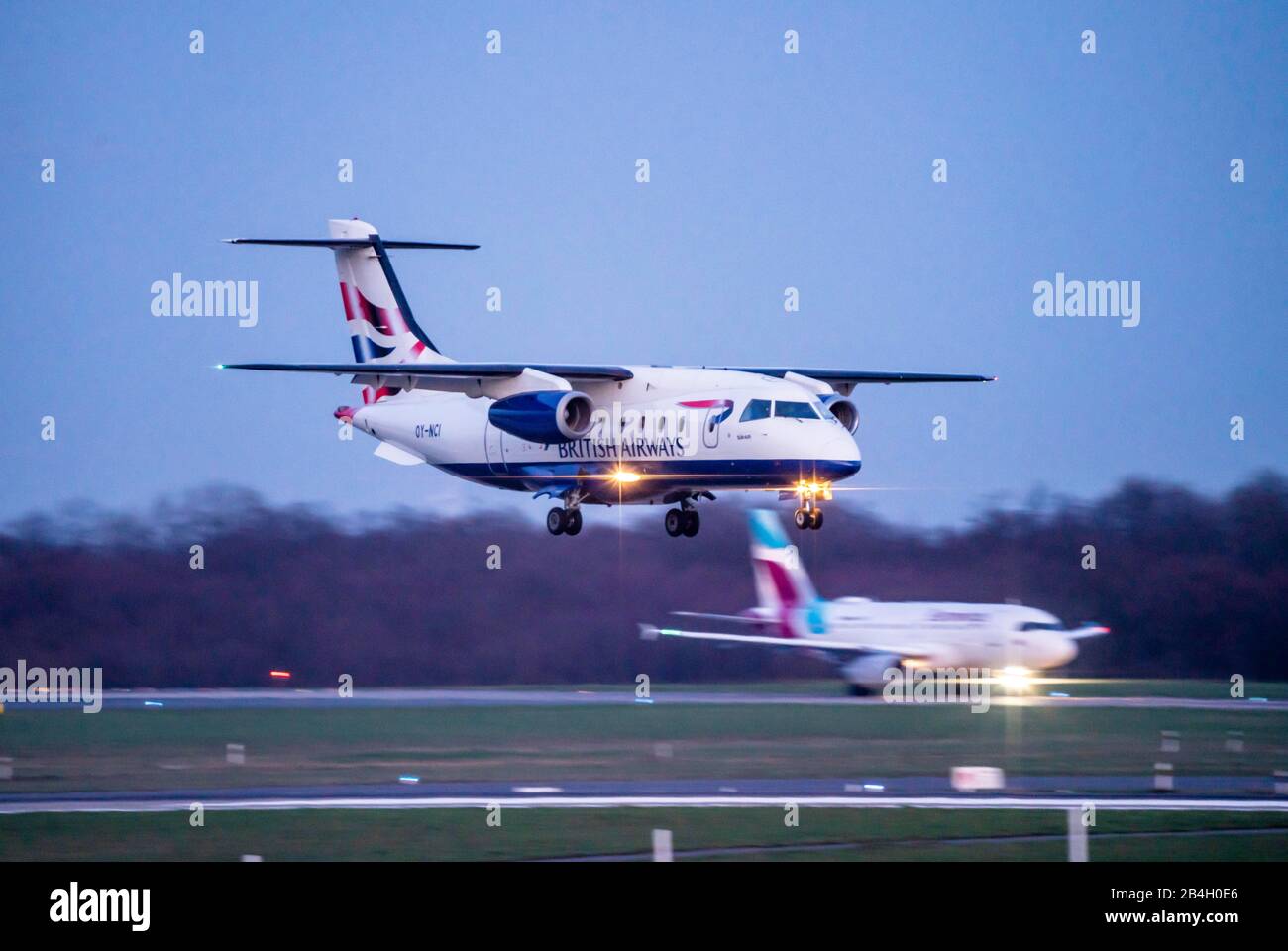 d-sseldorf-international-airport-dus-aircraft-on-landing-british