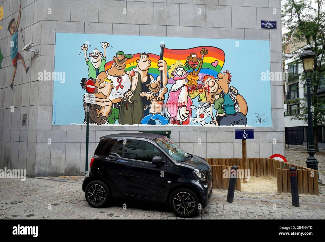 Europe, Belgium, Brussels, comic strip route, house wall, facade, painted,  comic, comic book hero Stock Photo - Alamy