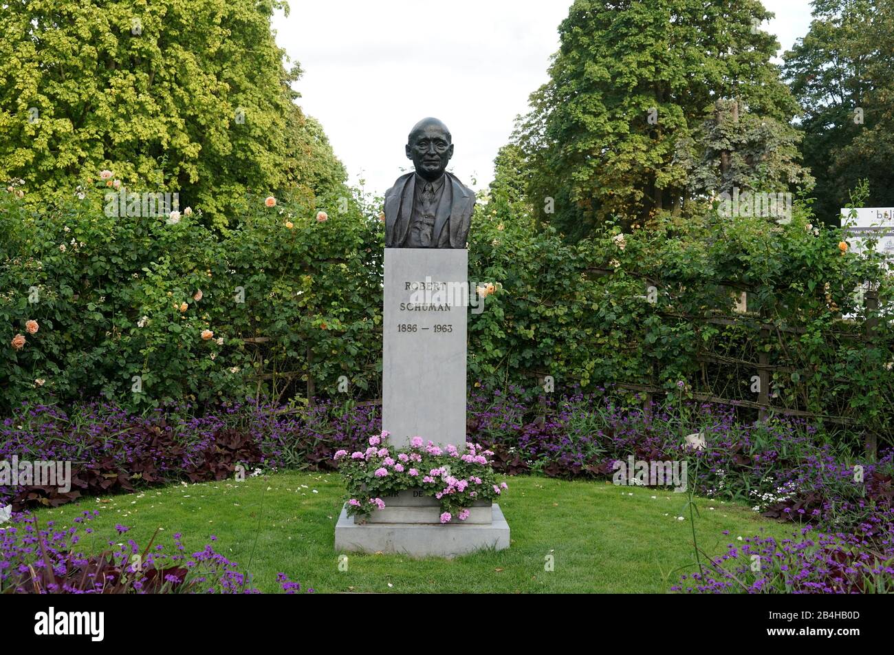 Europe, Belgium, Brussels, Parc du Cinquantenaire, Jubelpark, monument Robert Schumann Stock Photo