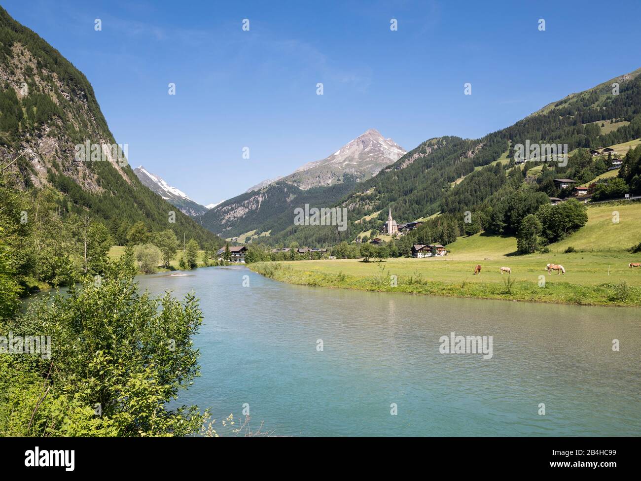Der Fluss Möll bei Heiligenblut am Großglockner, Mölltal, Nationalpark Hohe Tauern, Bezirk Spittal an der Drau, Kärnten, Österreich Stock Photo