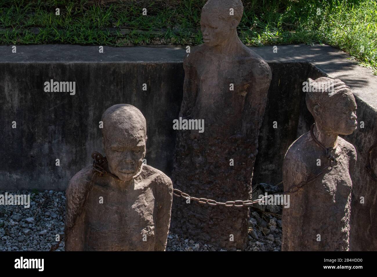 Slave pit hi-res stock photography and images - Alamy