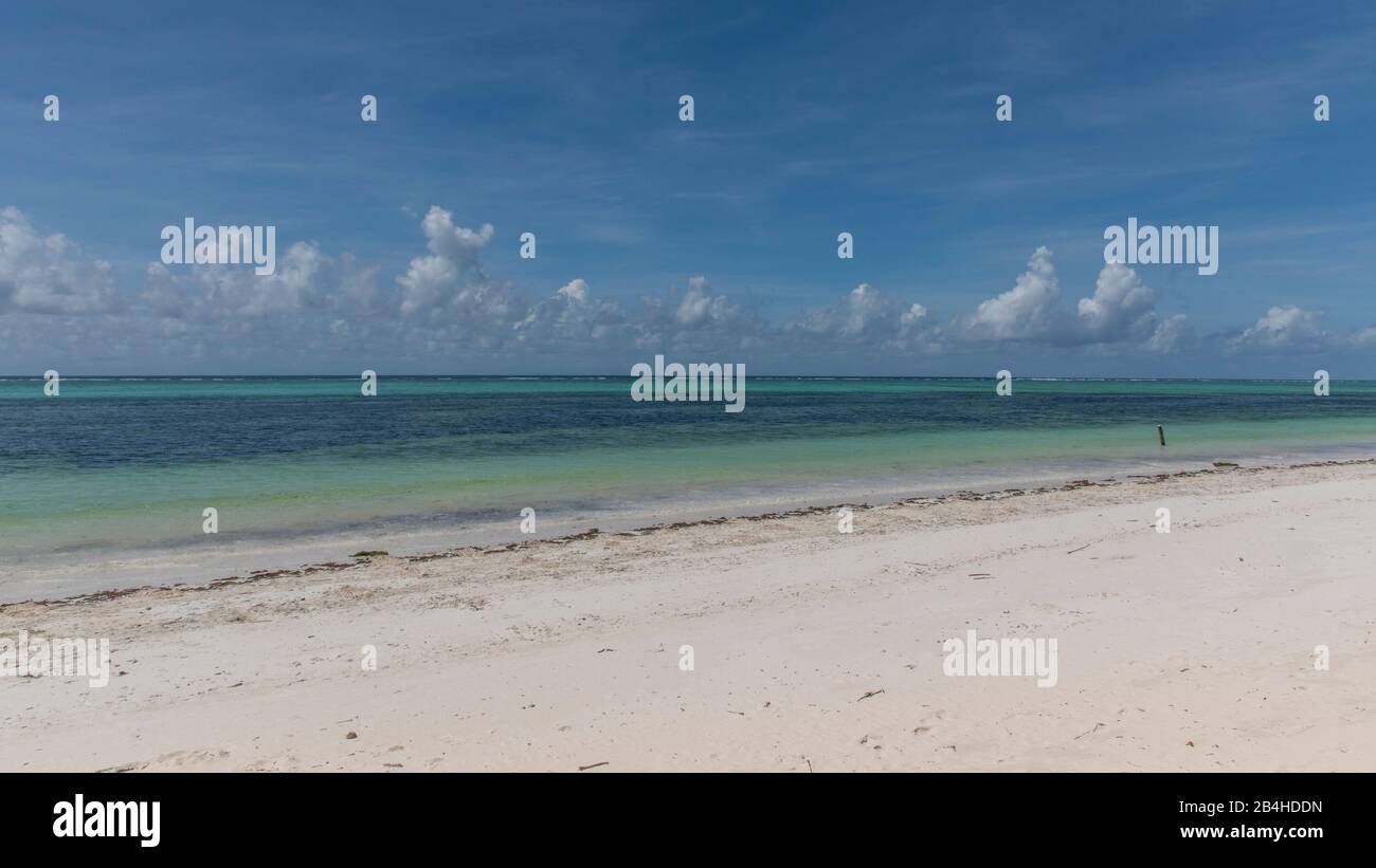 Zanzibar, Tanzania: dream beach on the east coast of this African island in the Indian Ocean. Deserted in the off season. Stock Photo