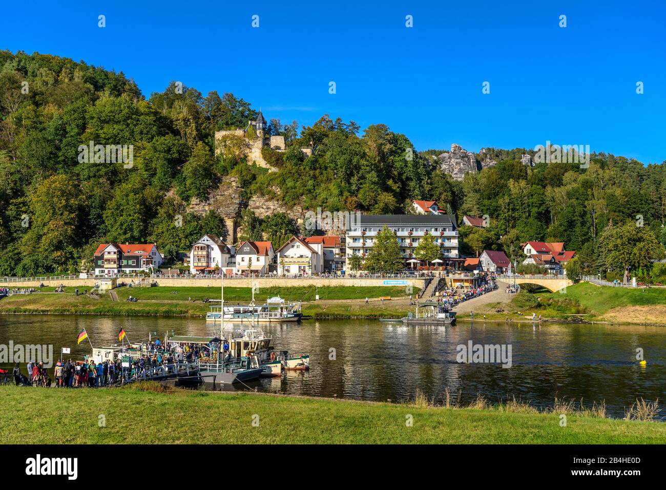 Page 2 - Fähre Elbe High Resolution Stock Photography and Images - Alamy