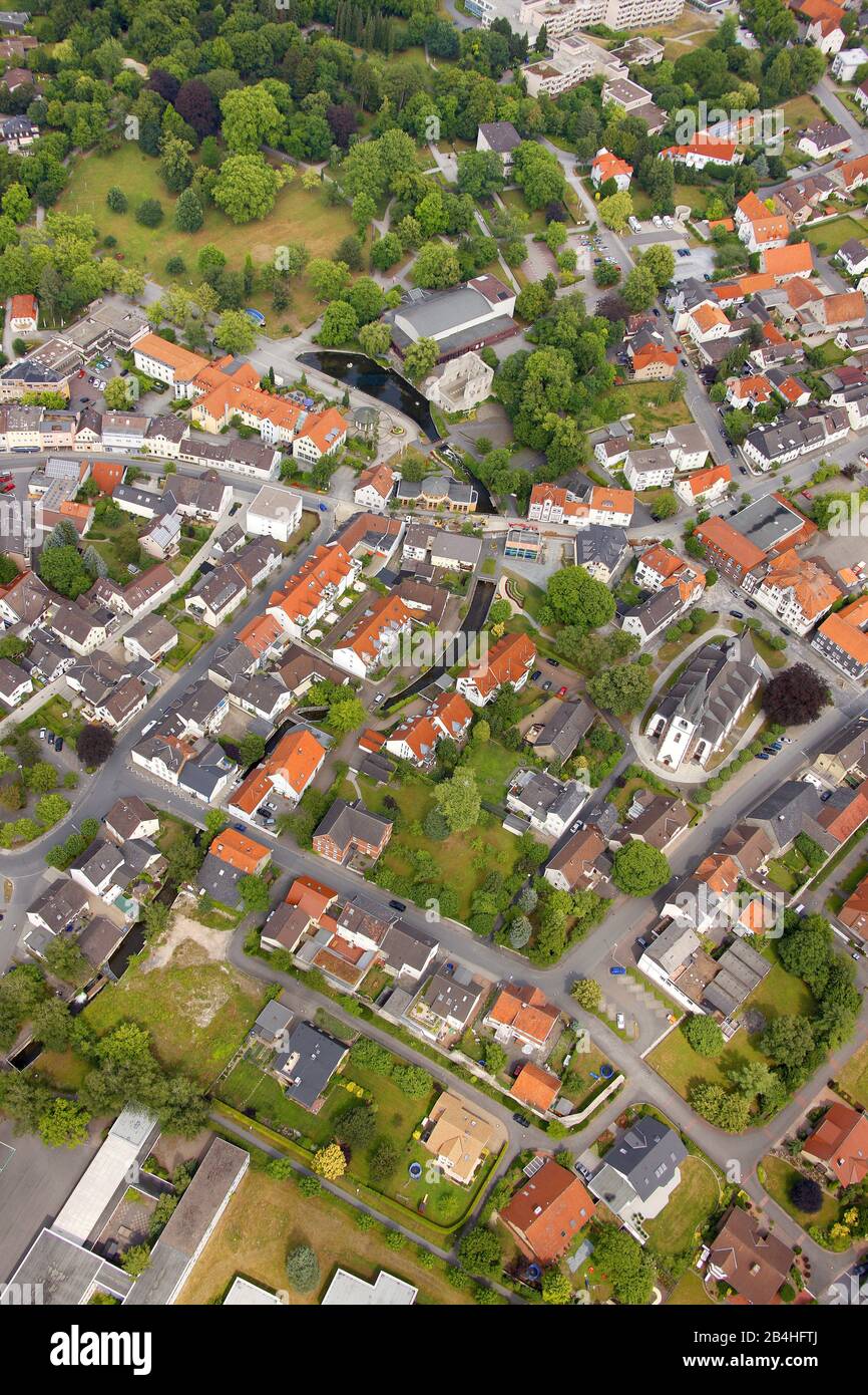 Bad Lippspringe, spring of iver Lippe, castle Lippspringe and park  Arminiuspark, aerial view, Germany, North Rhine-Westphalia, East  Westphalia, Bad Lippspringe Stock Photo - Alamy