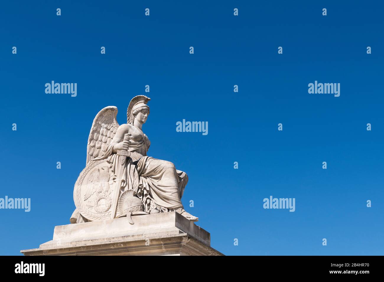 Allegorie Statue des siegreichen Frankreich neben dem Arc de Triomphe du Carrousell am Louvre, Paris, Frankreich, Europa Stock Photo