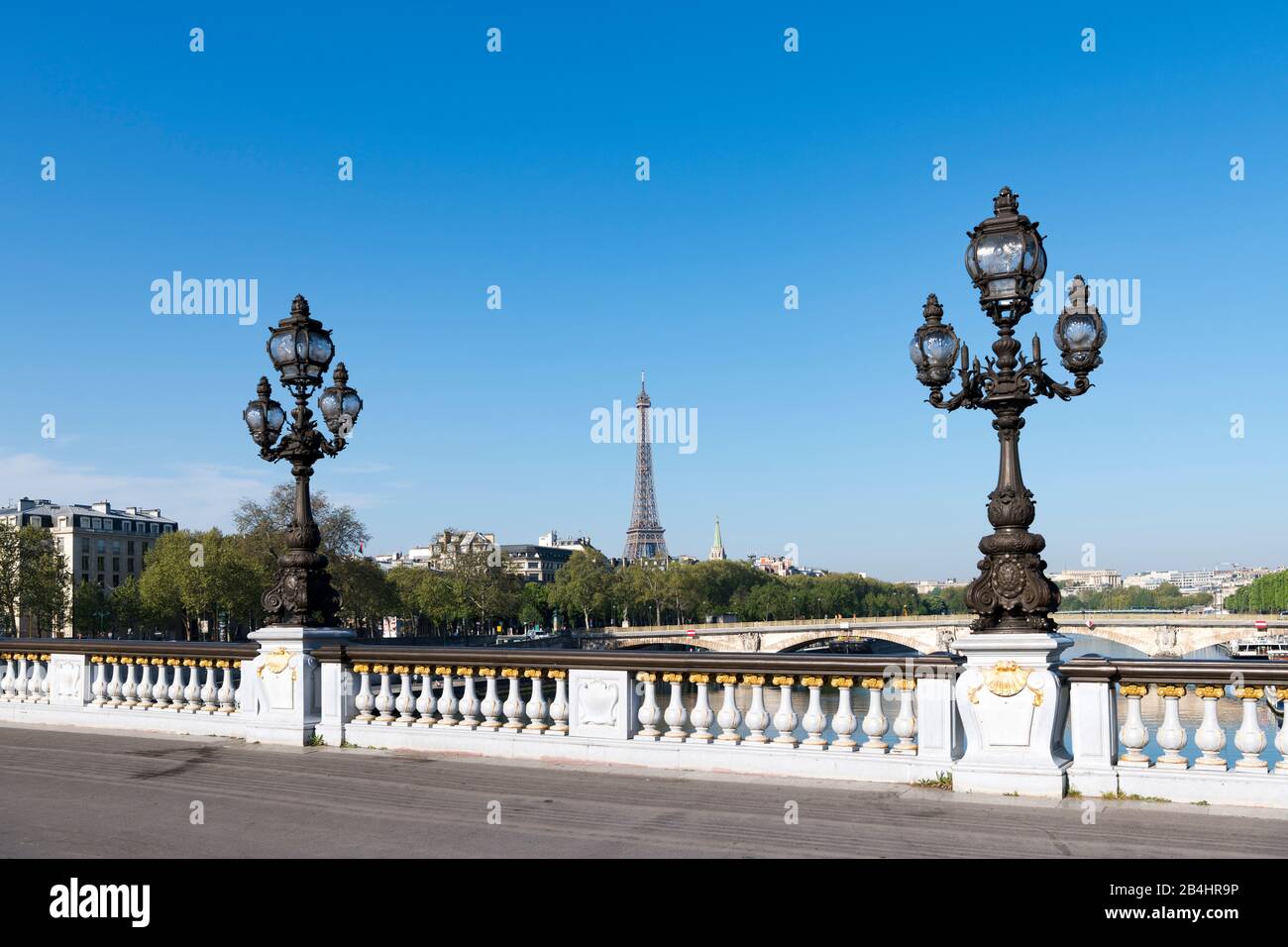Eiffelturm und herzen hi-res stock photography and images - Alamy