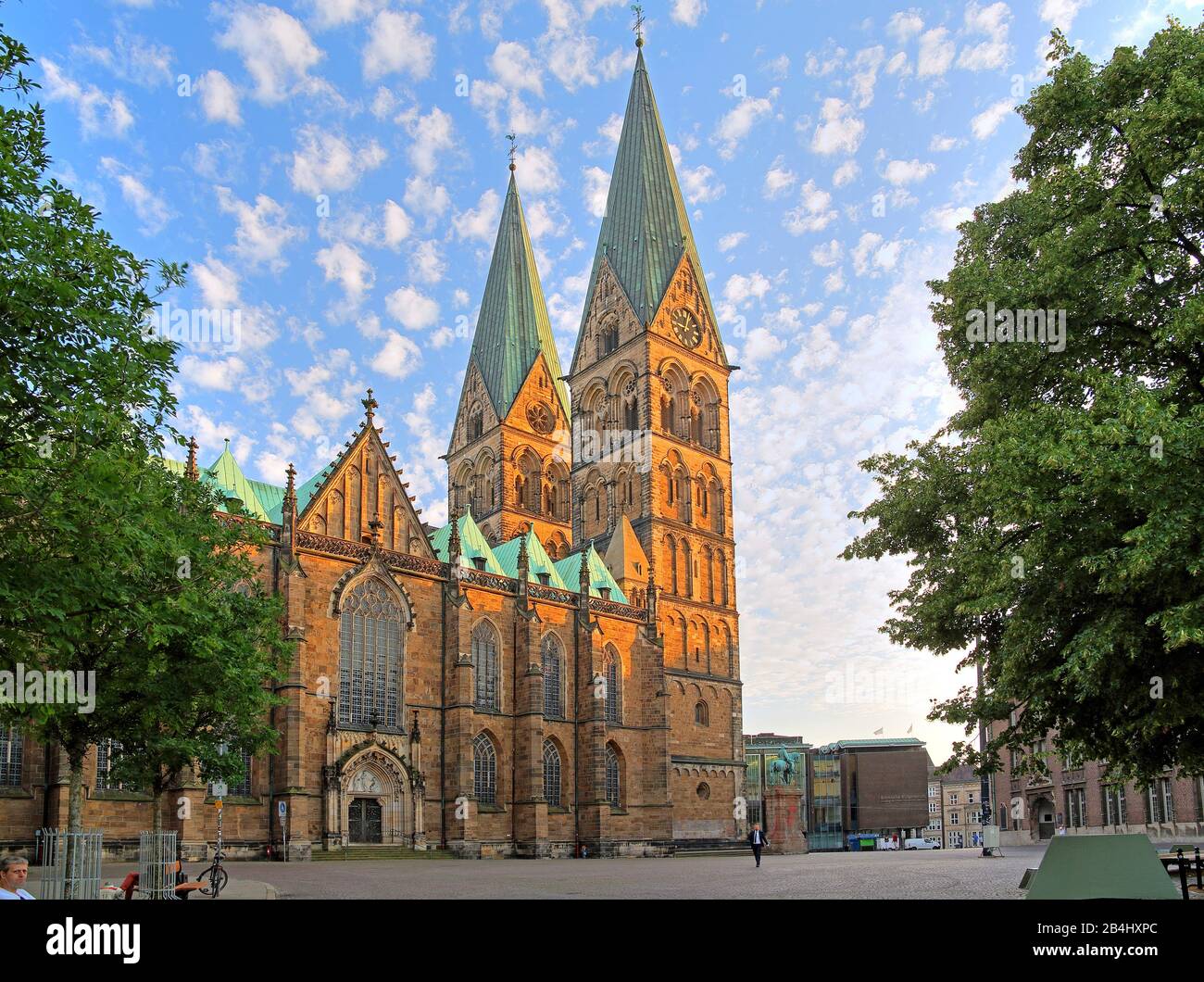 Dom vom Domshof in the old town at evening sun Bremen, Weser, Land Bremen, Germany Stock Photo