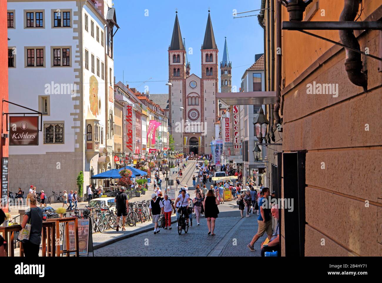 Domstrasse with shops and St. Kilian's Cathedral in the old town, Würzburg, Maintal, Lower Franconia, Franconia, Bavaria, Germany Stock Photo