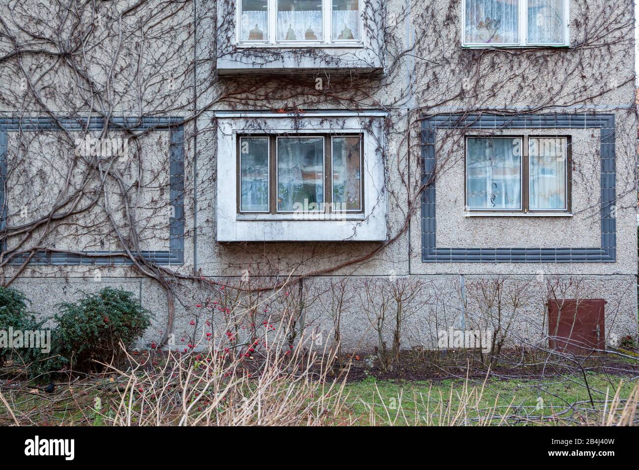 unrenovated prefabricated buildings from the former GDR in Leipzig's district 'Kreuzstrassenviertel' Stock Photo