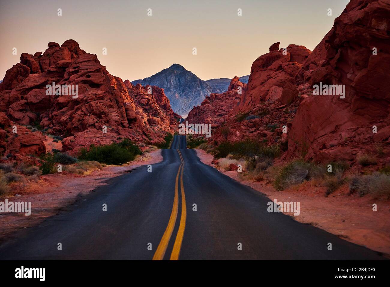 USA, United States of America, Nevada, Valley of Fire, National Park, Mouse Tank Road, Sierra Nevada, California Stock Photo