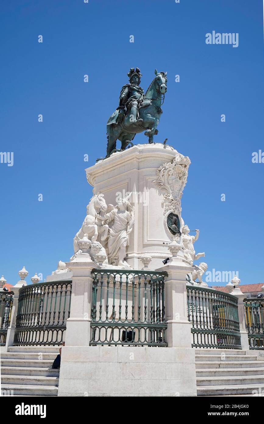 Europe, Portugal, Lisbon region, Lisbon, Baixa, Praca do Comercio ...