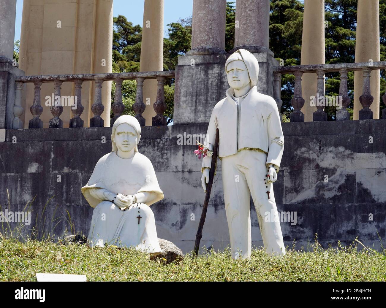Europe, Portugal, Centro region, Fatima, Catholic sanctuary, statues of the shepherd children jacinta and Francisco, who saw the apparitions of Mary Stock Photo