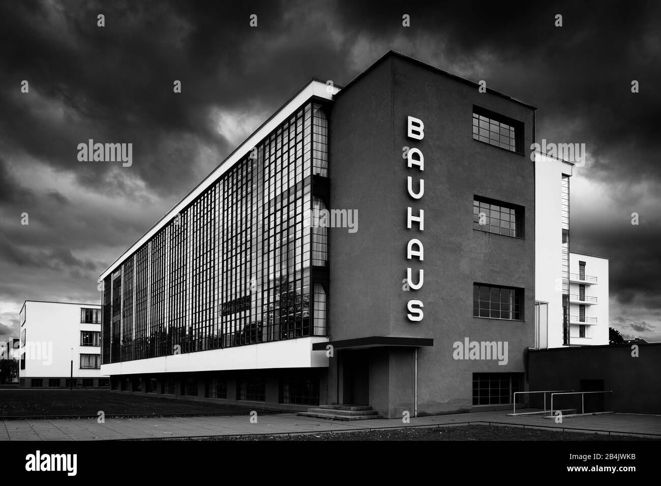 Bauhaus emblem -Fotos und -Bildmaterial in hoher Auflösung – Alamy