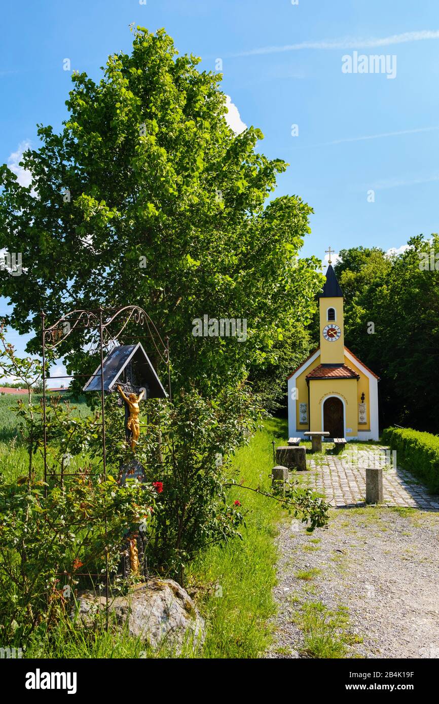 Way Cross and Josef Chapel, Landau an der Isar, Lower Bavaria, Bavaria, Germany Stock Photo